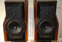SAonus Faber Extrema both close